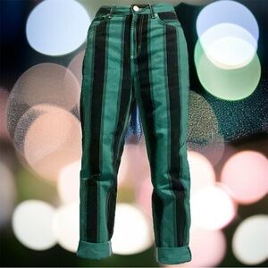 BDG Urban Outfitters Mom Jeans